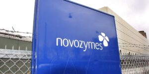 Endelig kører Novozymes igen på flere cylindre