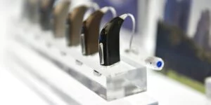 Demant vil skrue op for opkøbene i svært marked