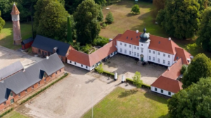 Langholt Hovedgård har fået nye ejere. Foto: Foto: Evald Borup I/S