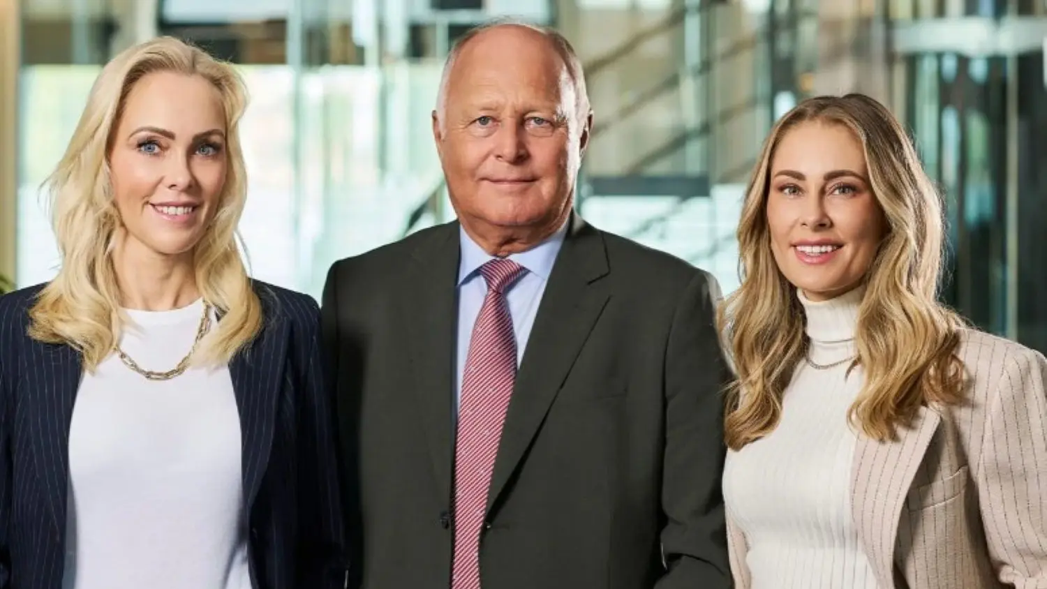 Torben Østergaard-Nielsen og hans to døtre, Nina og Mia. Foto: USTC