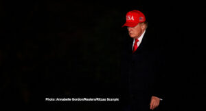 Den amerikanske præsident Donald Trump ankommer til Det Hvide Hus i Washington, D.C., USA, den 12. april 2026.